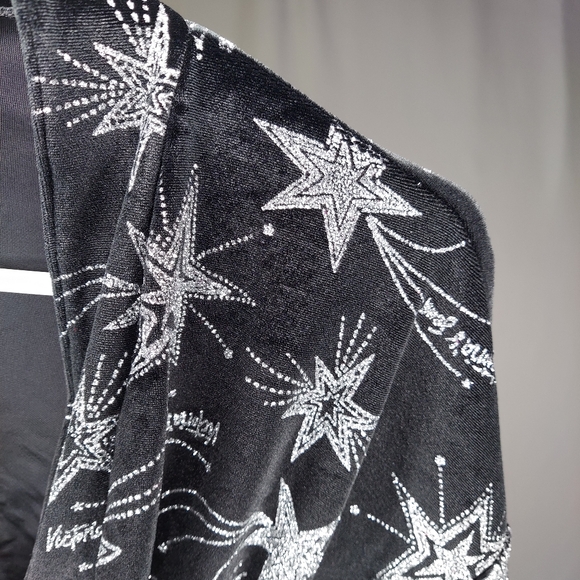 Victoria's Secret Velour Robe Womens XS/S Black Silver Sparkle Stars Logo Belt - Picture 5 of 9